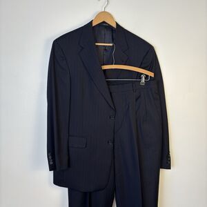 Hart Schaffner Marx 2 Piece Suit Mens 42R Navy Pinstripe Pleated Premium Classic